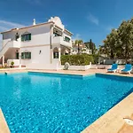 Al Algarve - Local Com Excelente Localizacao * Карвоейру