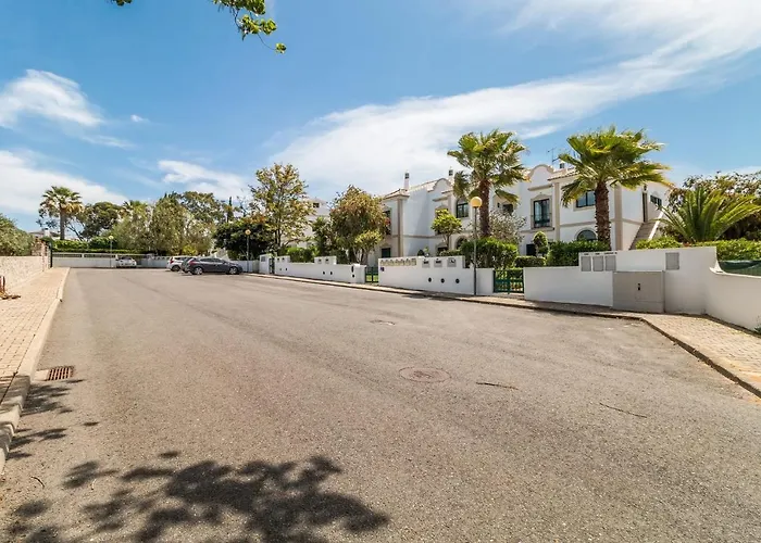 Al Algarve - Local Com Excelente Localização * Carvoeiro (Lagoa)